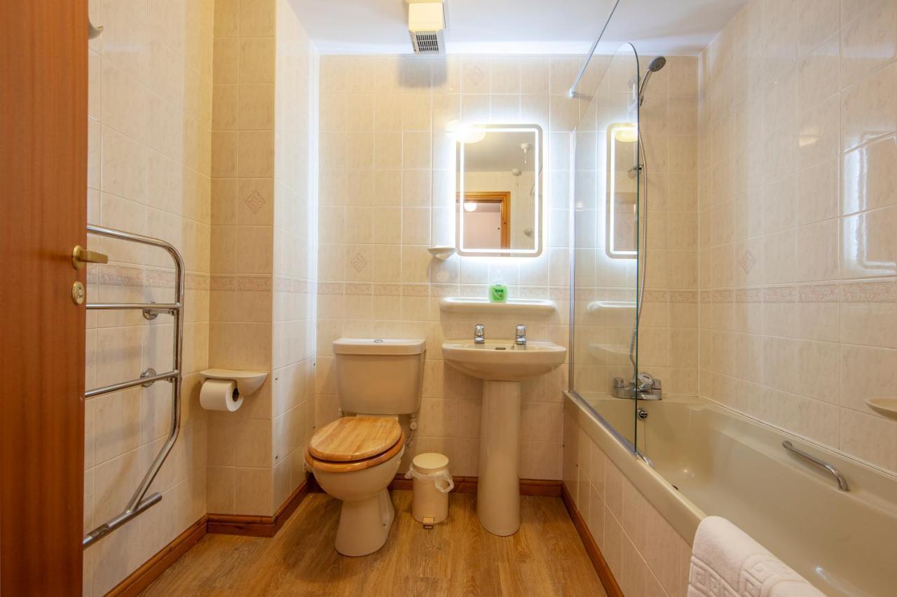 Esplanade Court Holiday Apartments Обан Экстерьер фото